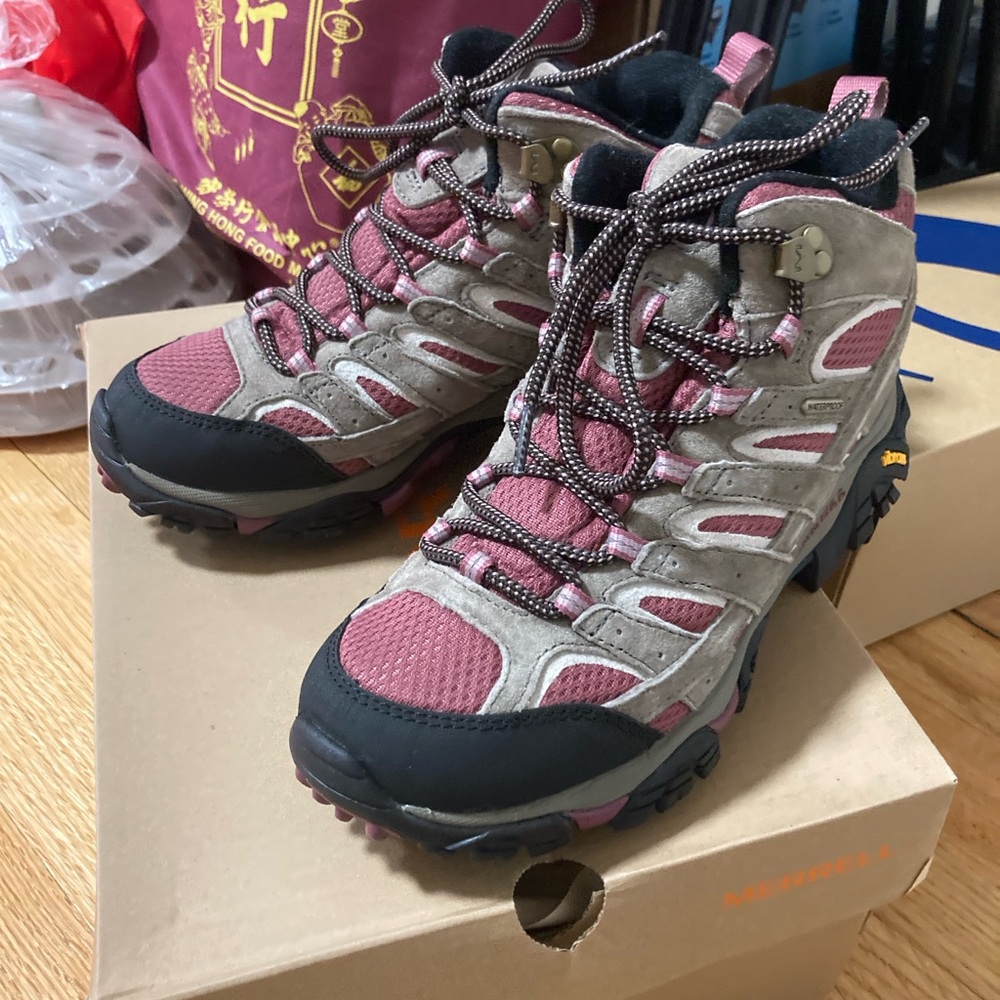 Merrell Boulder Blush Hiking Boots